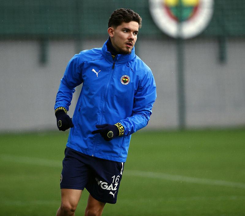 Fenerbahçe'de Ferdi Kadıoğlu tehlikesi!