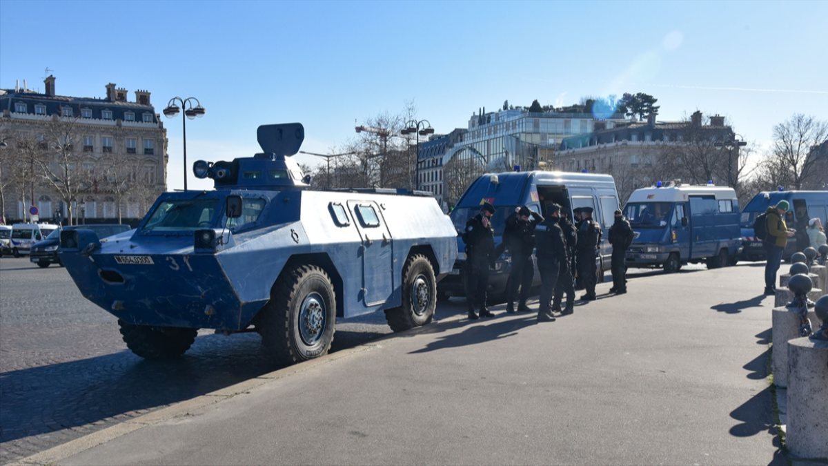 Fransa'da Özgürlük Konvoyu'na karşı tedbirler artırıldı