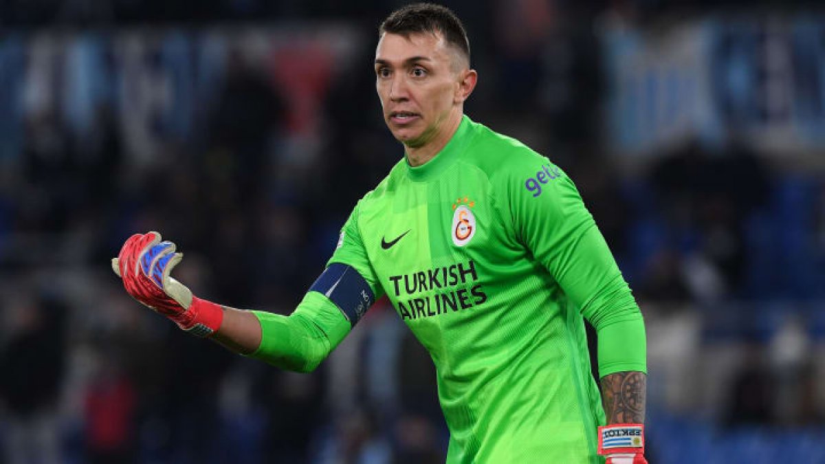Galatasaray'da Fernando Muslera ne zaman sahalara dönecek?
