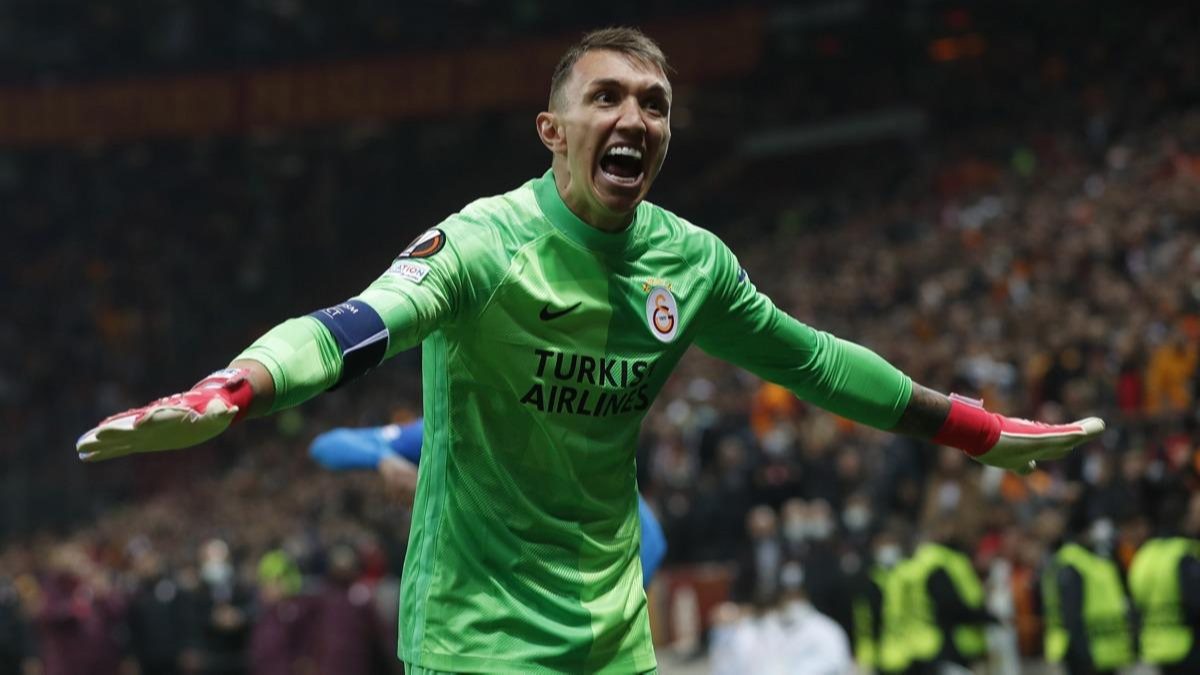 Galatasaray'da Fernando Muslera ne zaman sahalara dönecek?