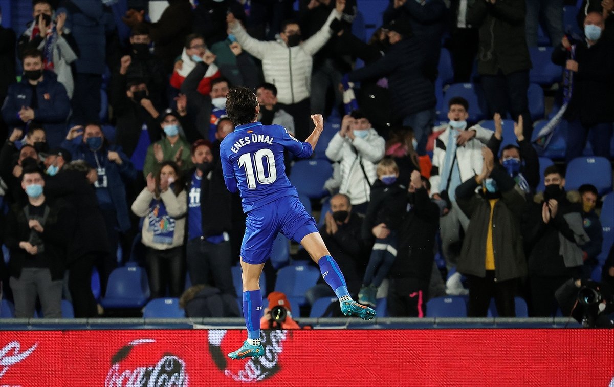 Getafe ve Levante maçında Enes Ünal 2 gol attı