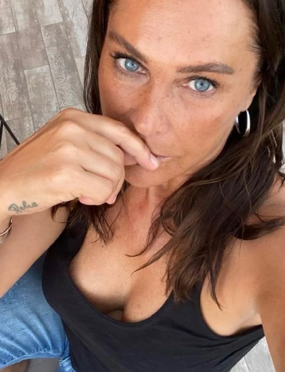 Hülya Avşar: Lezbiyen karakteri oynarım