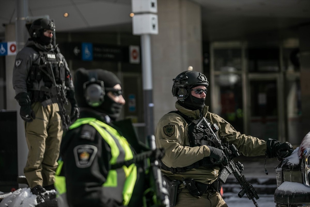 Kanada'da "Özgürlük Konvoyu" protestocularına gözaltı