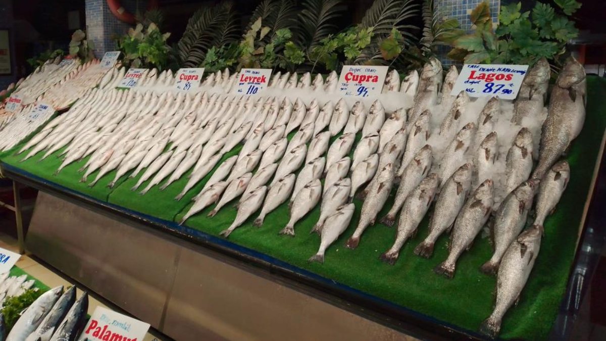 KDV indirimi balık tezgahlarına yansıdı