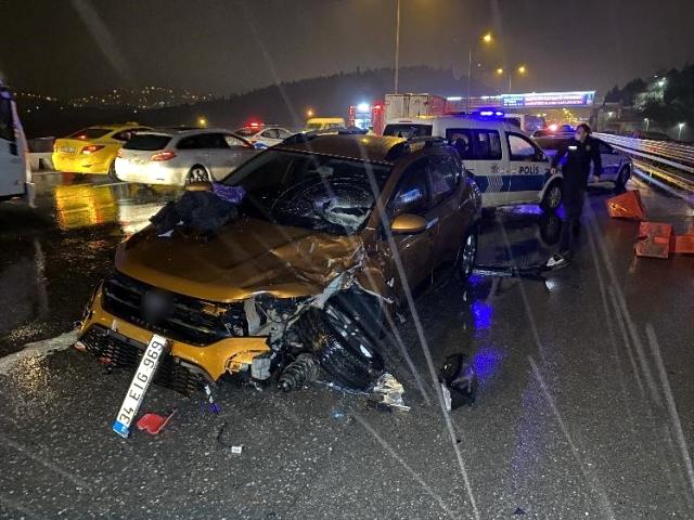 Maltepe'de aynı noktada 2 ayrı kaza: 1 yaralı