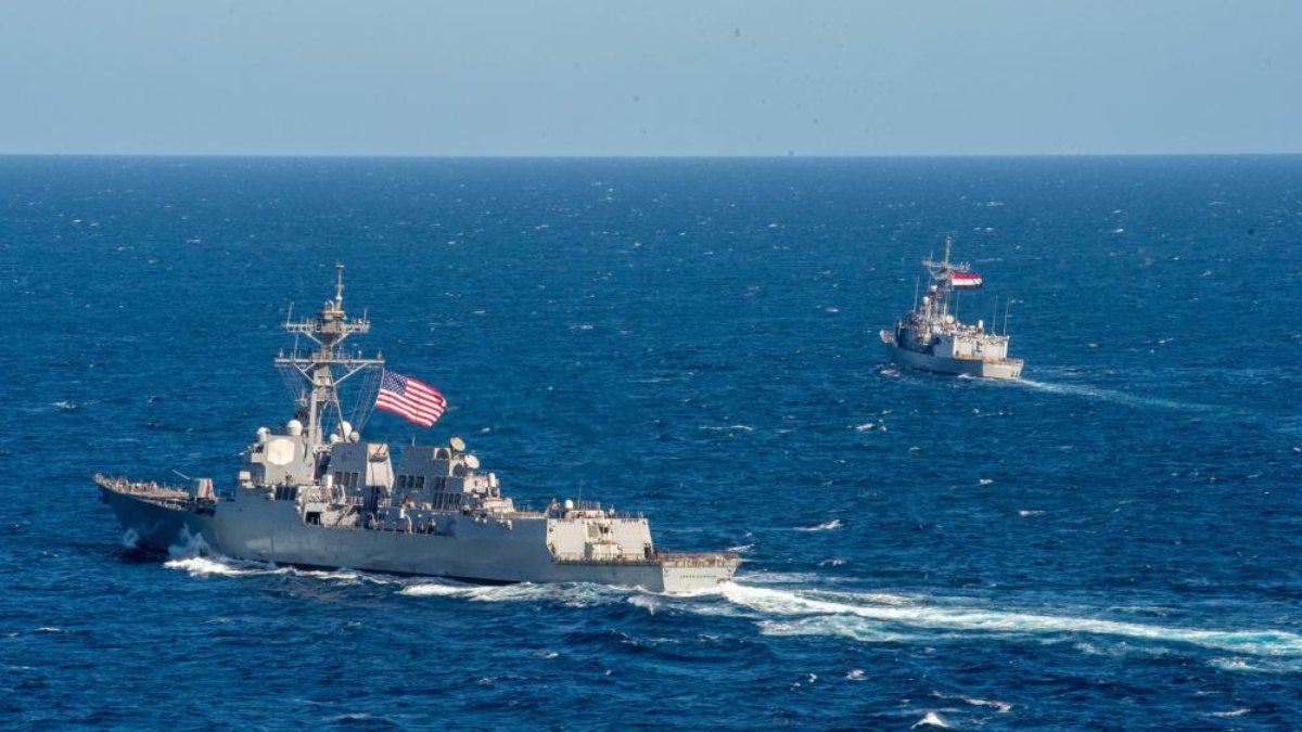 Orta Doğu&#039;nun en büyük deniz tatbikatının ikinci ayağı Umman&#039;da başladı