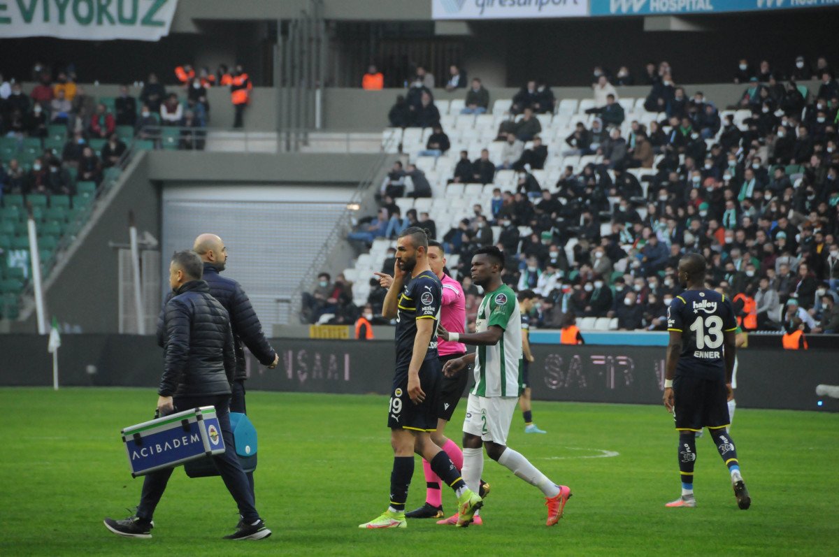 Serdar Dursun kırık şüphesiyle hastaneye kaldırıldı