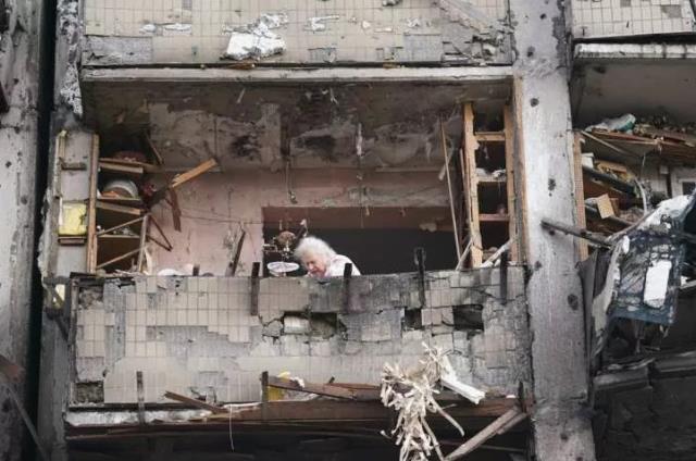 Son Dakika: Rusya vuruyor, Ukrayna direniyor! Savaşın 3. gününde bilanço gittikçe ağırlaşıyor