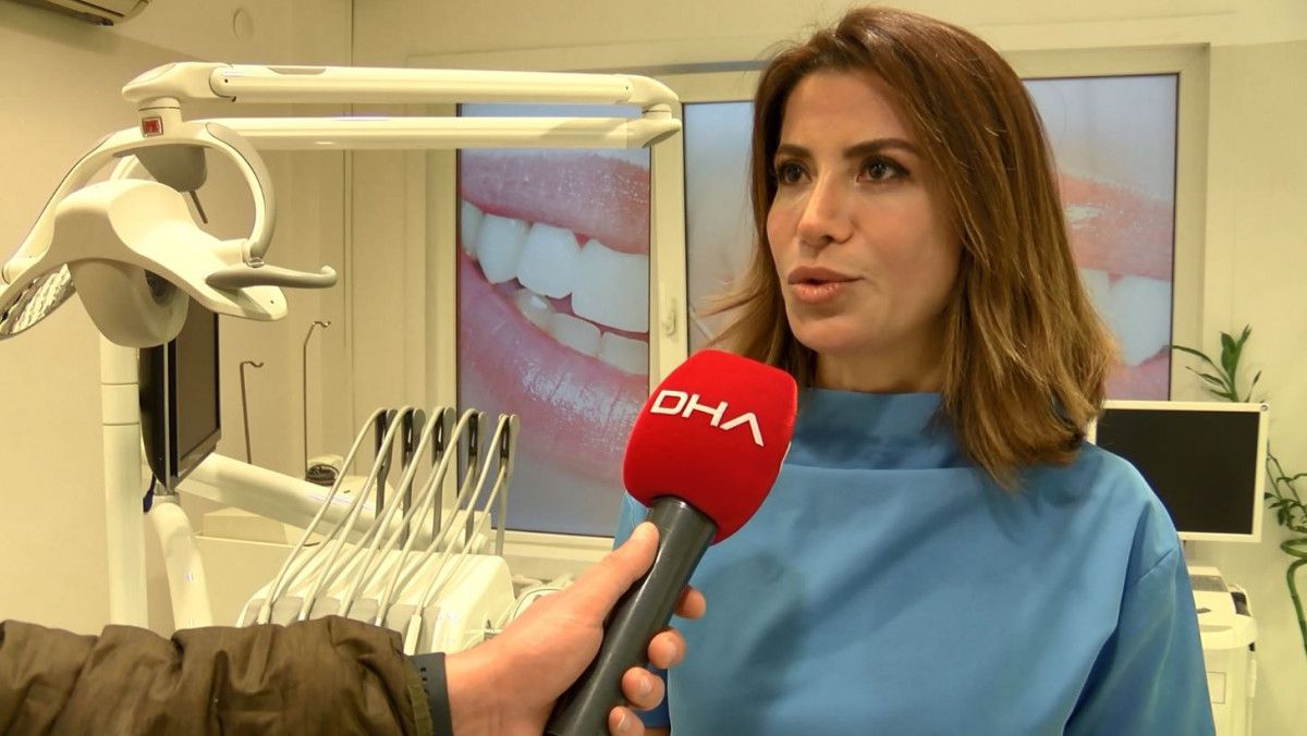 Sosyal Medya Üzerinden Bir Tehlikeli Akım Daha! "DİŞ BEYAZLATMA"