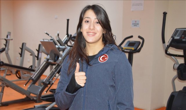 Dünya şampiyonu milli atlet Mizgin Ay, Paris Olimpiyatları'na hazırlanıyor