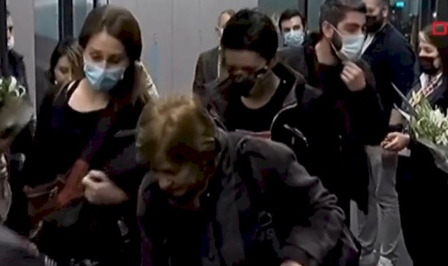 Ermenistan'dan gelen ilk uçak İstanbul'a indi  