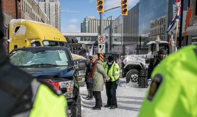 Kanada'da "Özgürlük Konvoyu" protestocularına gözaltı