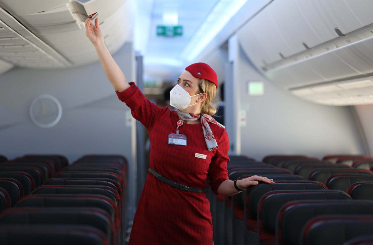 THY, bin kadın kabin memuru işe alacak