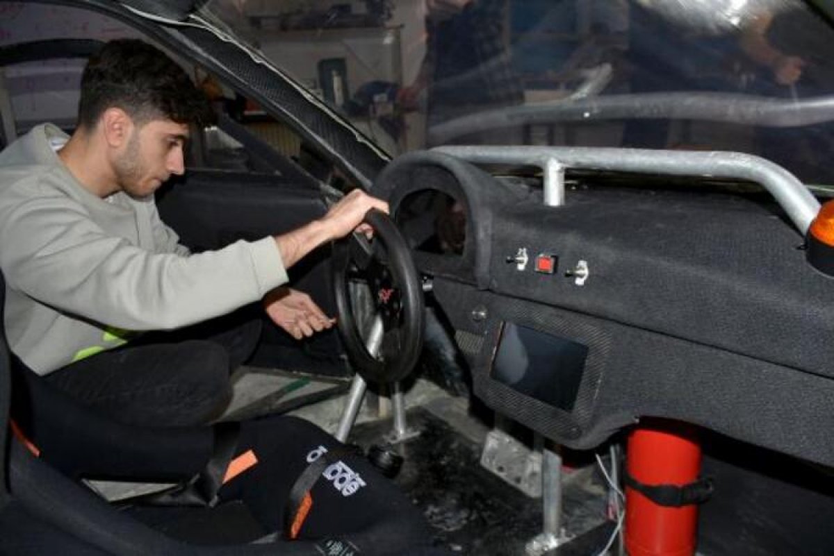 Trakya'da üniversiteli gençler 8 ayda elektrikli araç üretti