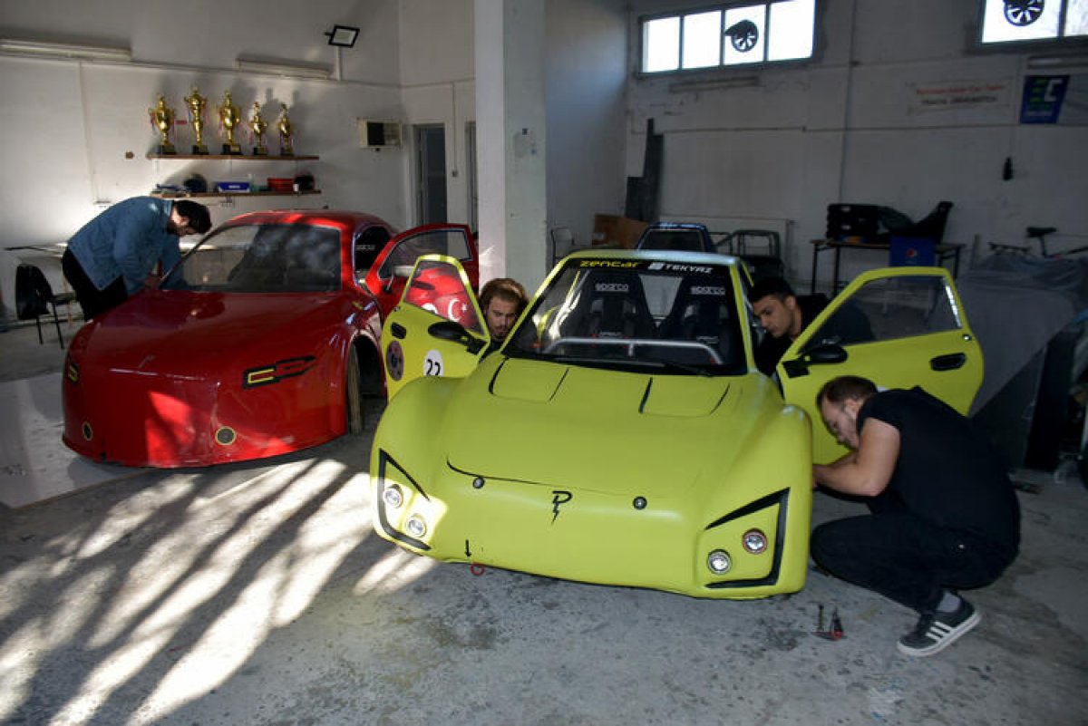 Trakya'da üniversiteli gençler 8 ayda elektrikli araç üretti