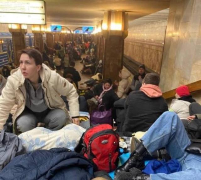 Ukrayna-Rusya savaşında 2. gün! Kiev'de Rus uçağı düşürüldü, bilanço gittikçe ağırlaşıyor