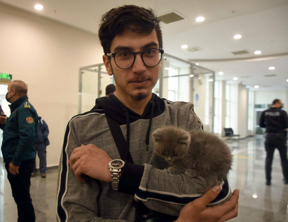 Ukrayna'daki Türkler, otobüsle ülkeye getirildi