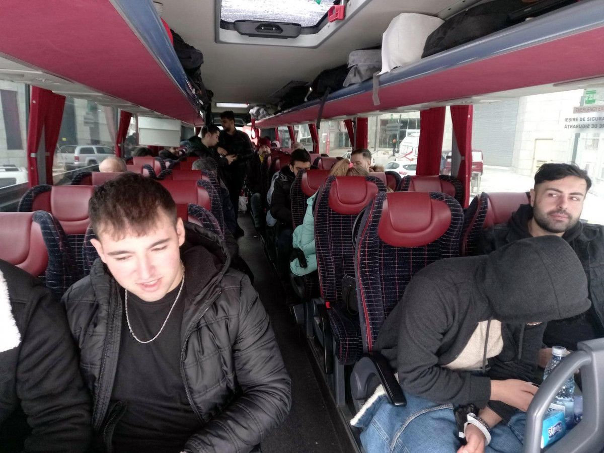 Ukrayna'daki Türkler, otobüsle ülkeye getirildi