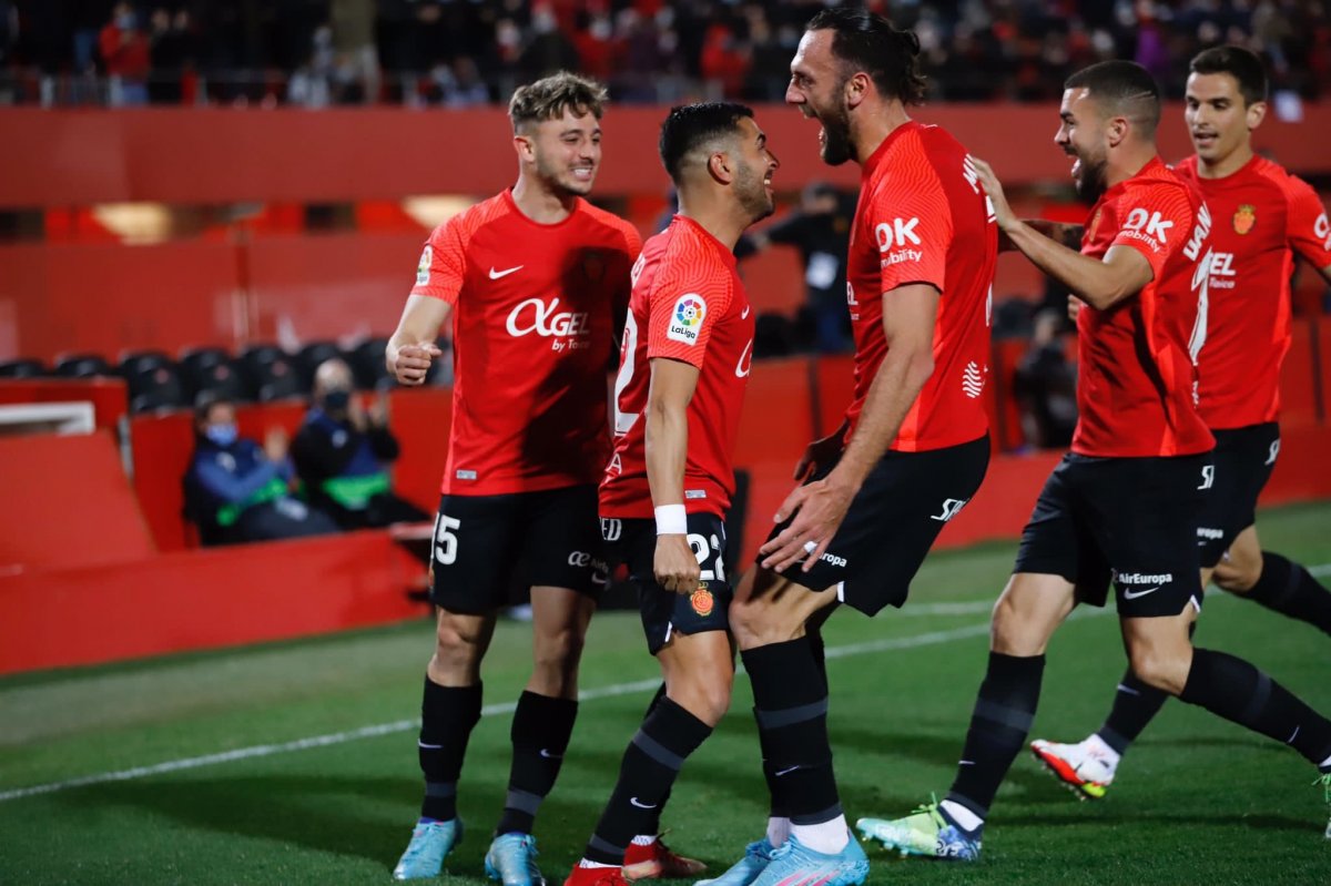 Vedat Muriç, İspanya basınında manşetlerde