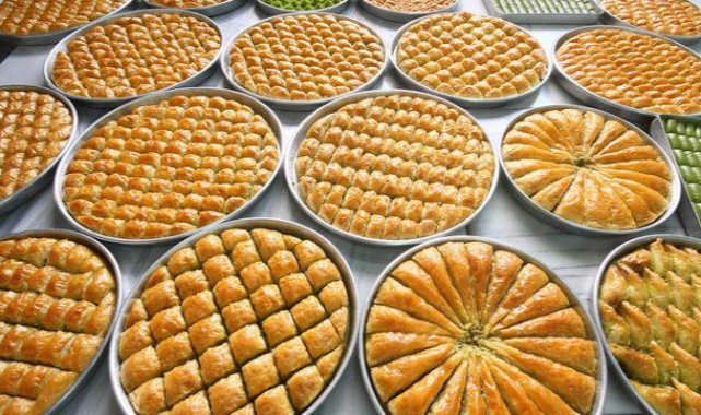 Yunanistan Medyasının Yine Baklava Kaşıntısı Tuttu