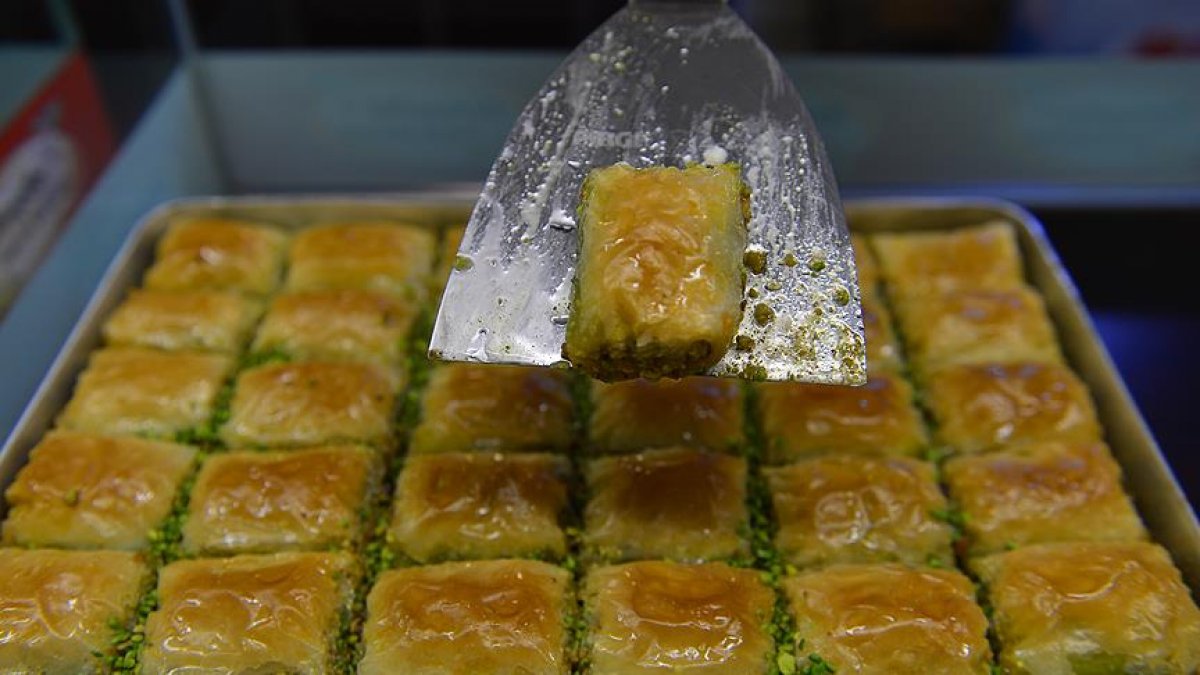 Yunanistan Medyasının Yine Baklava Kaşıntısı Tuttu