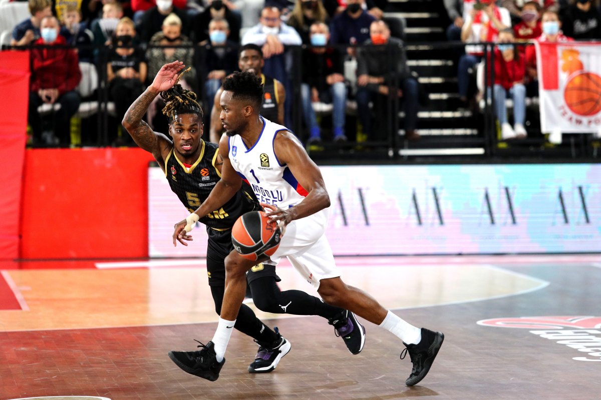 Anadolu Efes EuroLeague'de Monaco'ya yenildi