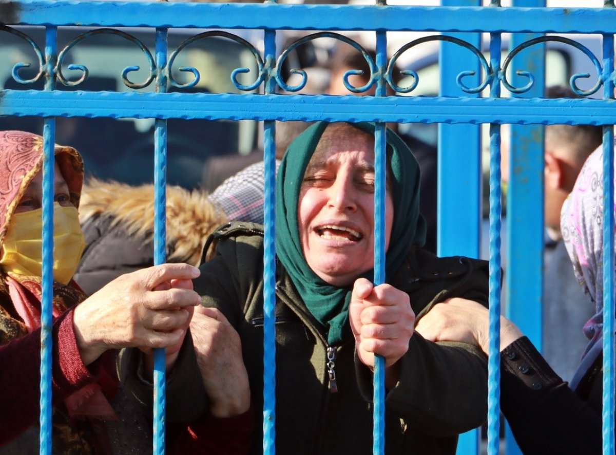 Antalya'da oğlunu kaybeden annenin feryadı: Beni yaktın oğlum