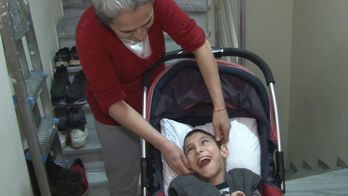 Avcılar&#039;da engelli pusetini araca almayan şoför: Daha fazla yolcu alacağım