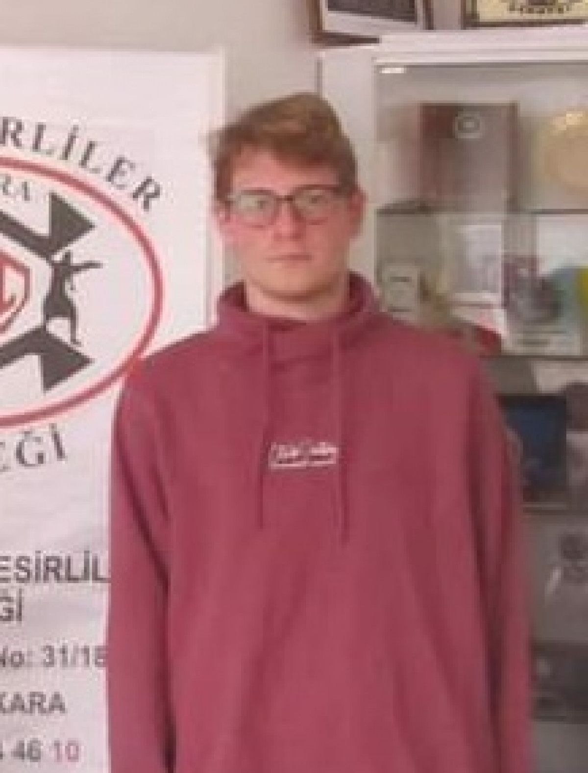 Balıkesir'de arkadaşının oynadığı silahla şakağından vuruldu