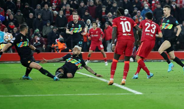 Bayern Münih gol oldu yağdı