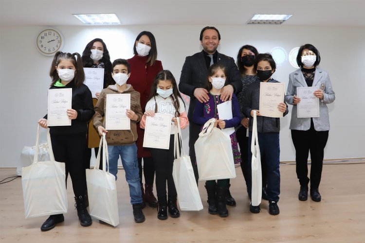 Bursa'da resfebe yarışmasında ödüller sahibini buldu