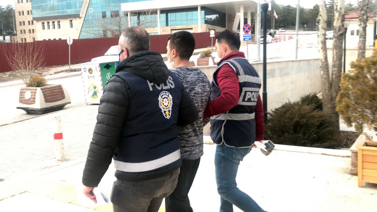 Elazığ'da turisti ve yoldan geçen birini yaralayan suç makinesi tutuklandı