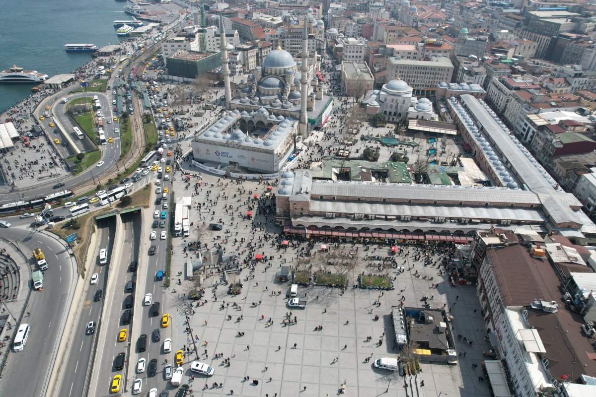 Eminönü'nde Ramazan yoğunluğu
