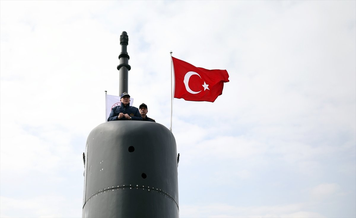 Hulusi Akar milli torpido AKYA ile ilk atışı yaptı