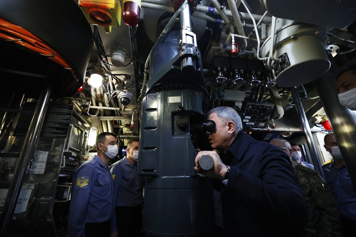 Hulusi Akar milli torpido AKYA ile ilk atışı yaptı