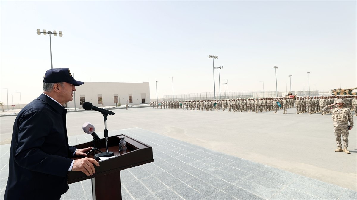 Hulusi Akar: Türkiye Ukrayna için elinden geleni yapıyor