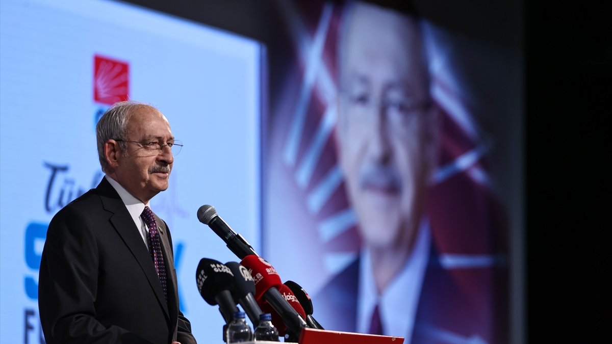 Kemal Kılıçdaroğlu, partisinin sağlık çalıştayında konuştu