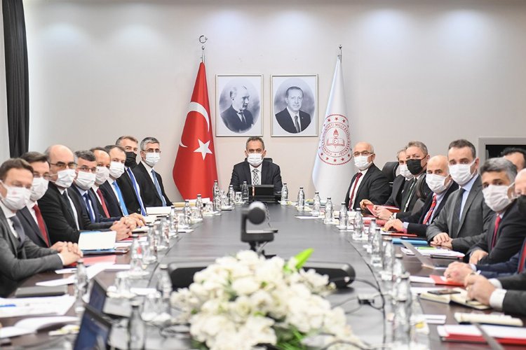 MEB&#039;den 10 bin okul projesi