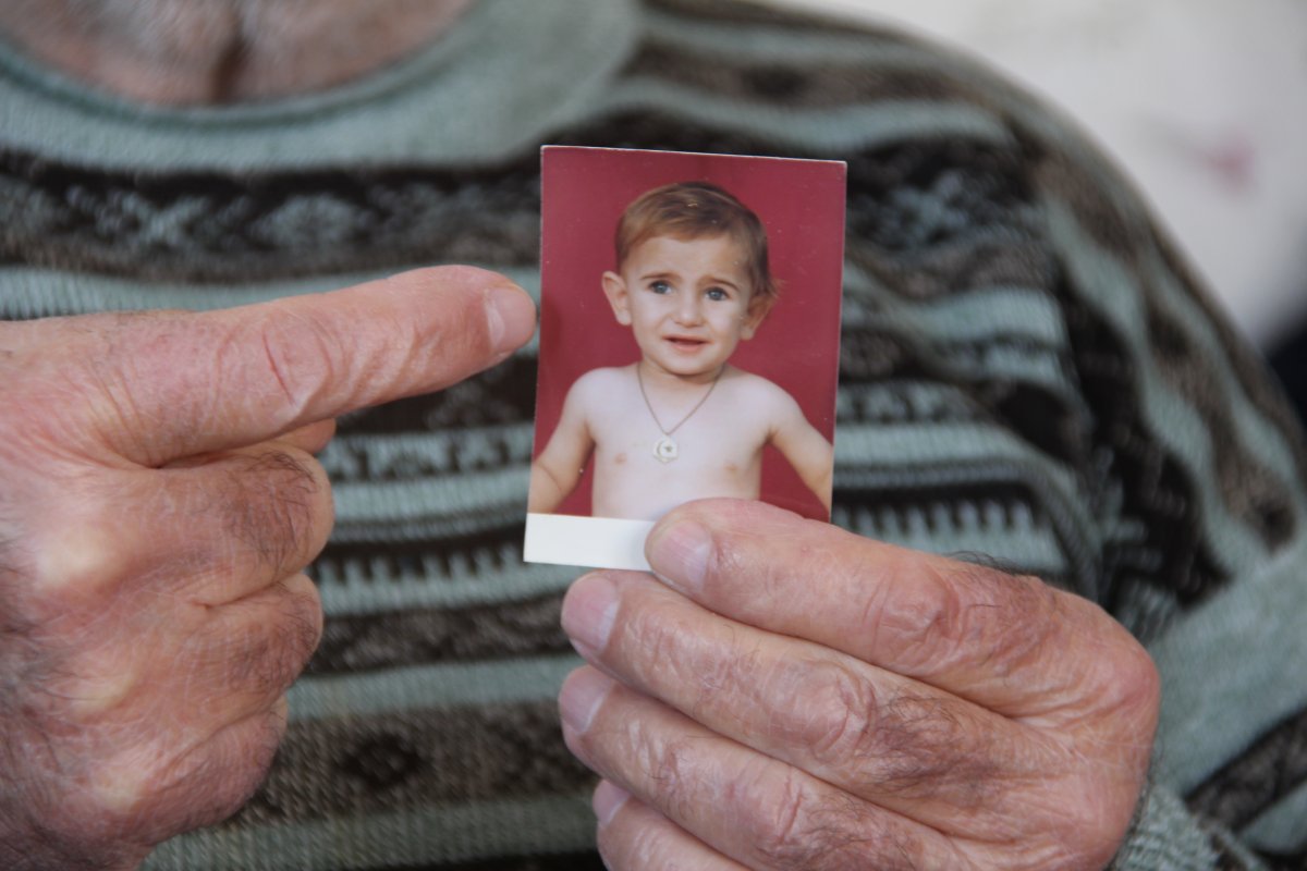 Mersin’de yaşayan aile, 36 yıldır kaybolan oğullarını arıyor