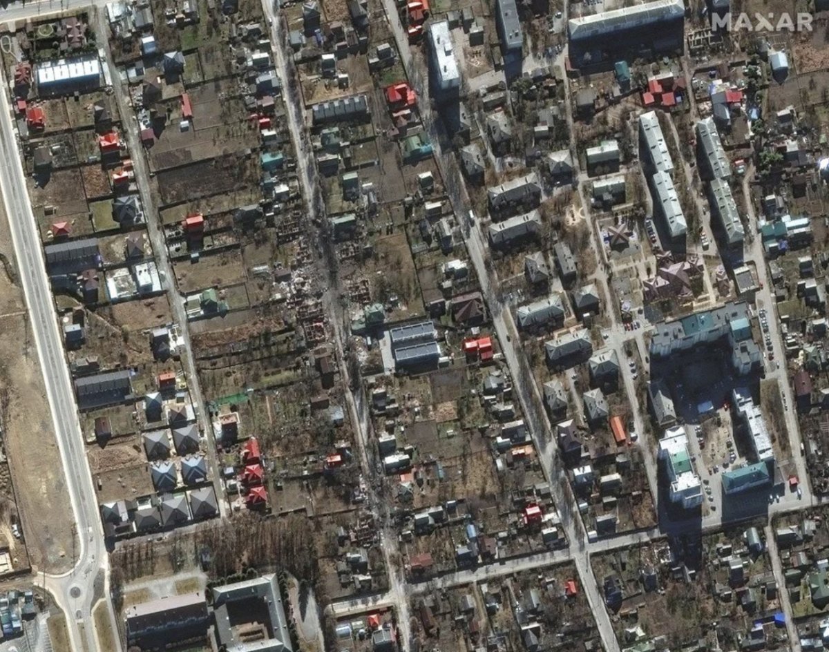 Rusların havadan ve karadan vurduğu Ukrayna, uzaydan görüntülendi