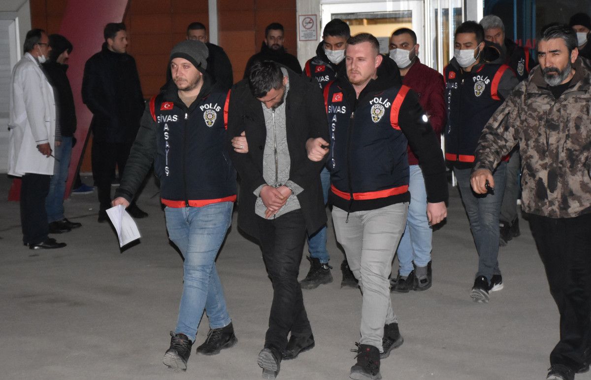 Sivas'ta akraba cinayeti: Öldürüp ahıra gömdüler