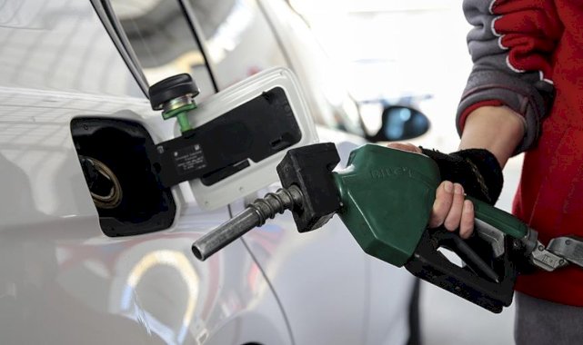 Akaryakıt fiyatları 1 yılda iki katın üzerine çıktı