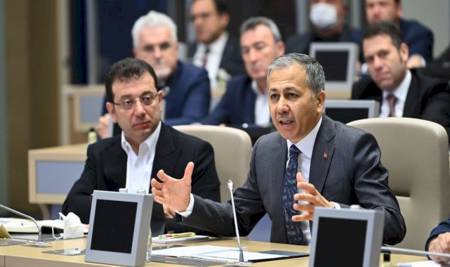 Ali Yerlikaya ve Ekrem İmamoğlu'ndan karla mücadele toplantısı