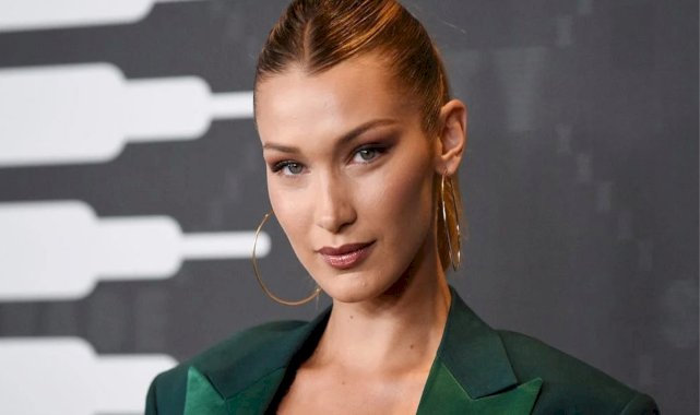 Bella Hadid, Müslüman mültecilere uygulanan çifte standarda tepki gösterdi