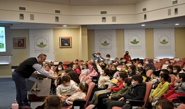 Bursa Osmangazi'de meclis salonu sınıf oldu