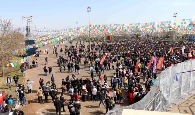 Diyarbakır'da Nevruz kutlamaları