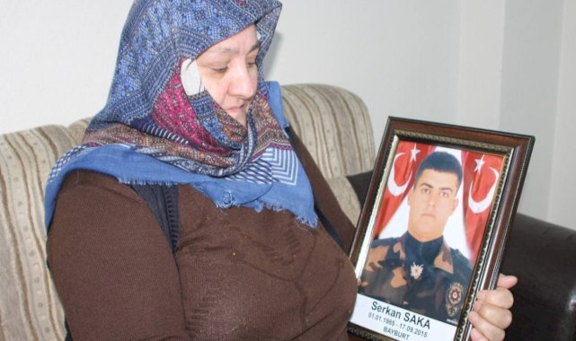 Gözü yaşlı şehit annesi: Şehidimle gurur duyuyorum
