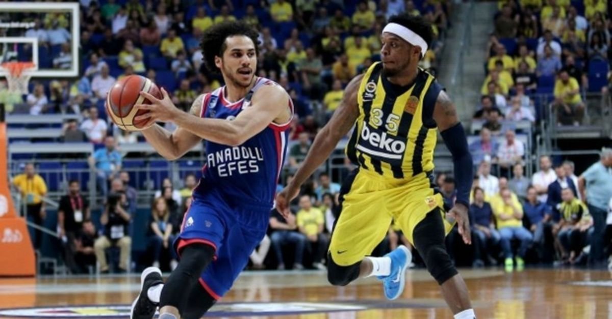 THY EuroLeague'de Türk derbisi! Anadolu Efes - Fenerbahçe Beko maçı ne zaman, saat kaçta, hangi kanalda?