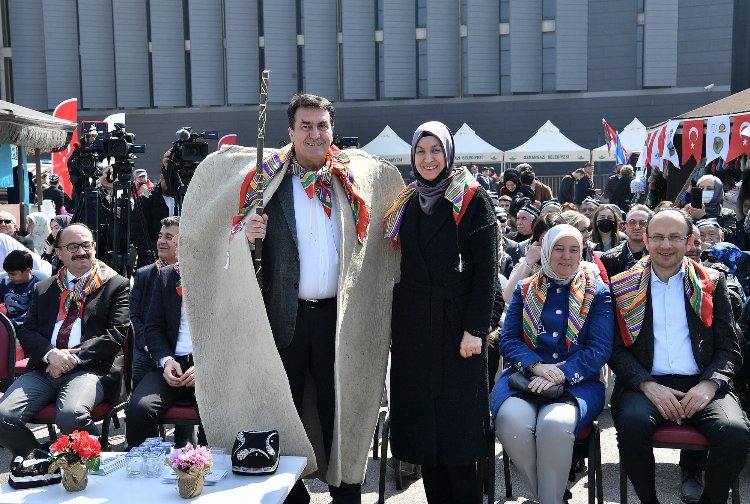 Türk dünyası Bursa Osmangazi’de buluştu