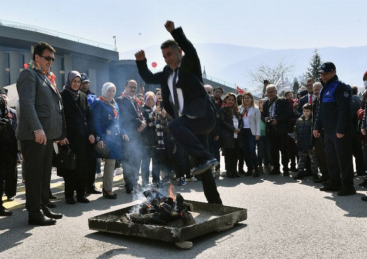 Türk dünyası Bursa Osmangazi’de buluştu